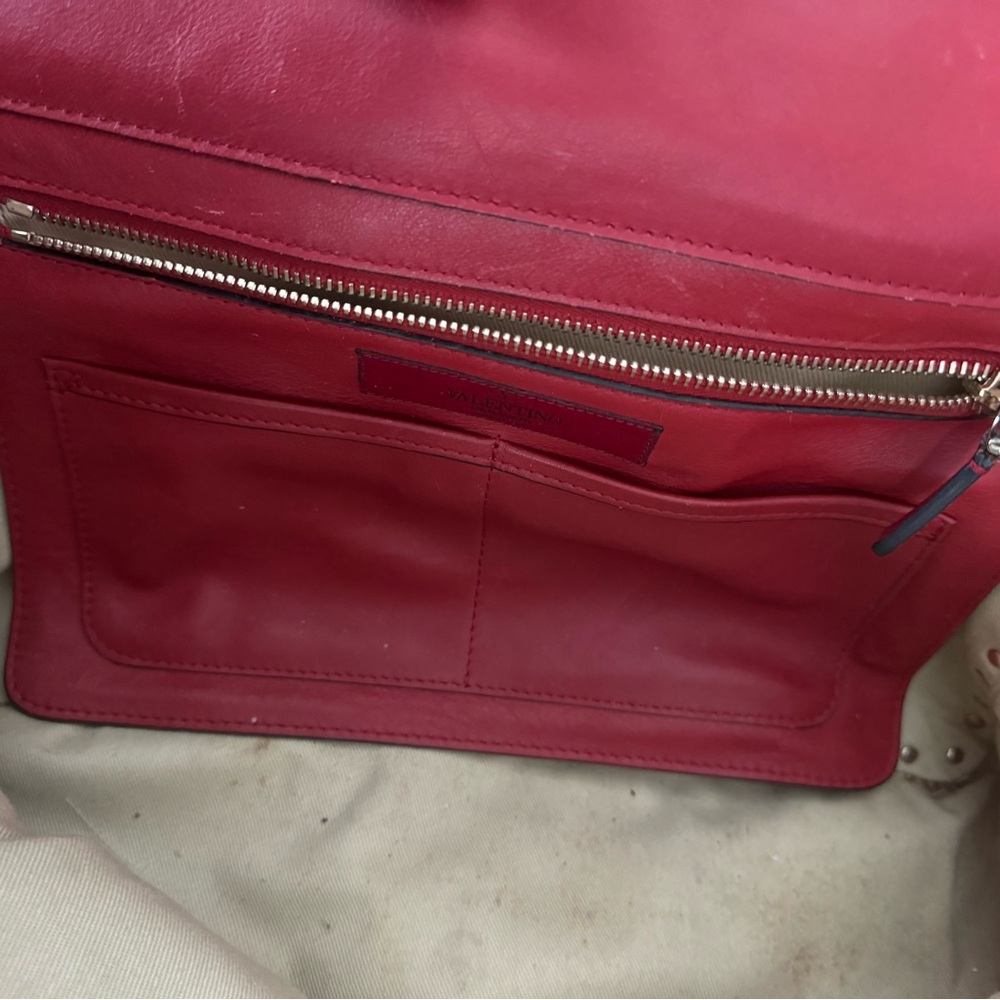Valentino Garavani Rockstud Logo Leather Tote-Red - Picture 7 of 10